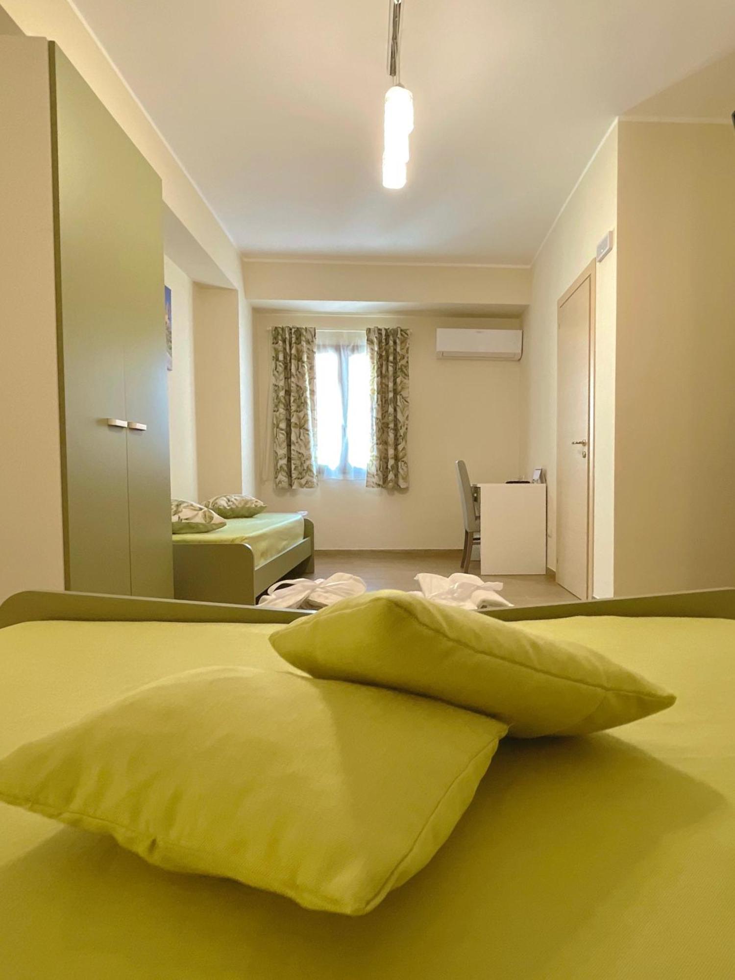 La Vie Fuille Bed And Breakfast Riposto Exterior foto